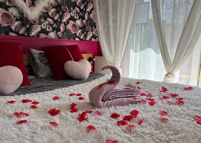 Romantisme Et Glamour 2 Avec Spa , Clim Et Jardin
