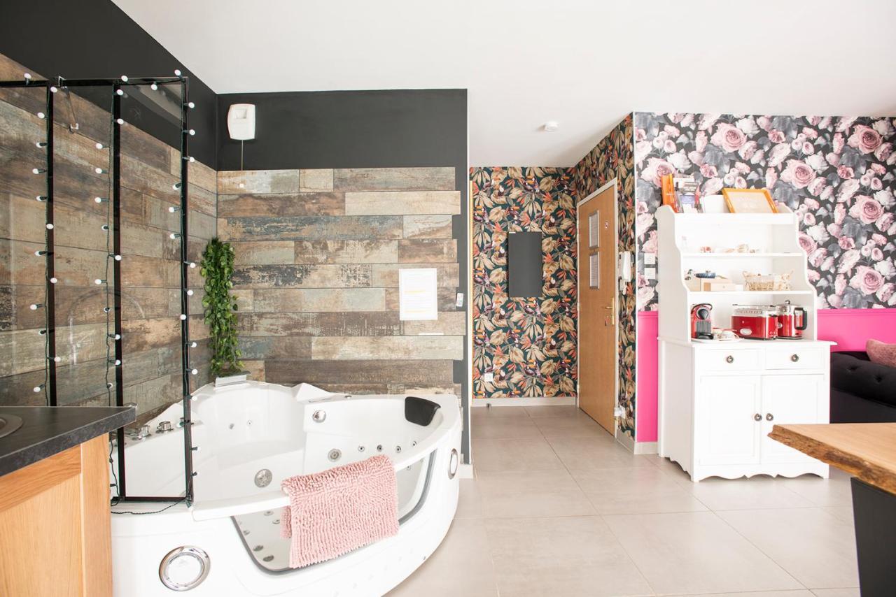 Romantisme Et Glamour 2 Avec , Clim Et Jardin Apartment