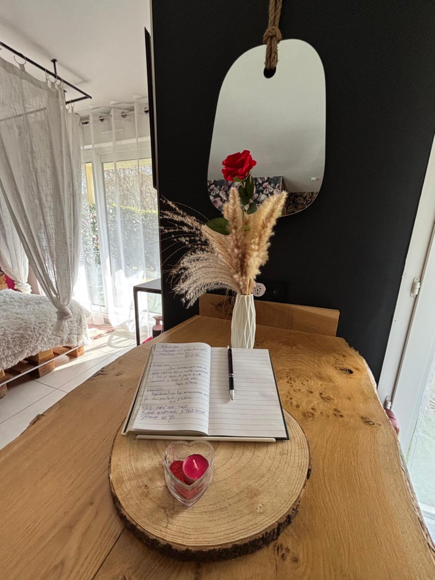 Apartment Romantisme Et Glamour 2 Avec , Clim Et Jardin
